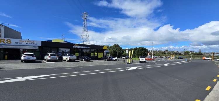 72 Barrys Point Road Takapuna_5