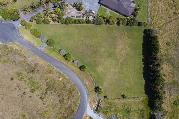 27 Pekama Drive Cable Bay_13