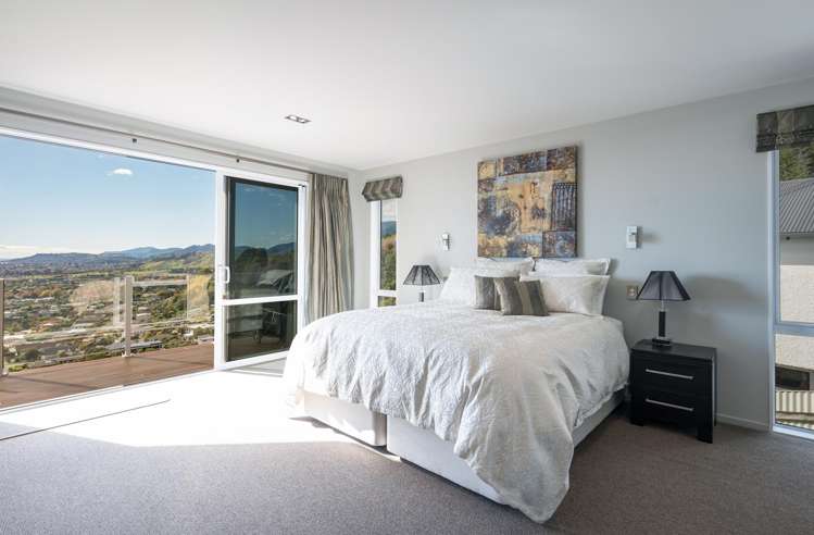 23 Valhalla Drive Richmond_8