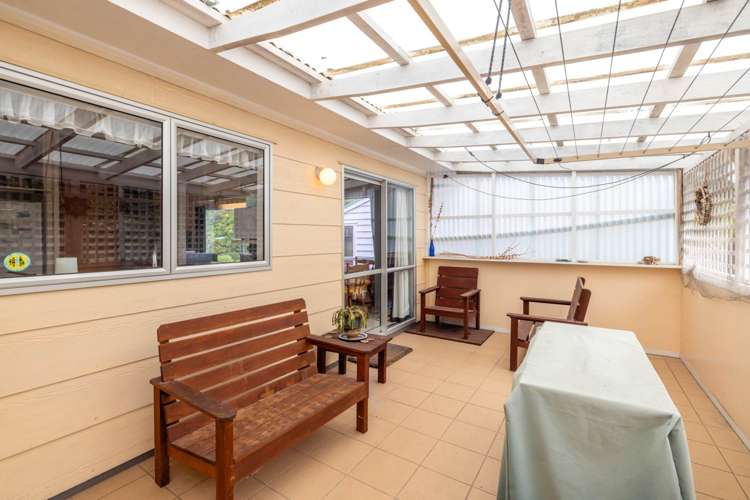 12 Moana Avenue Surfdale_10