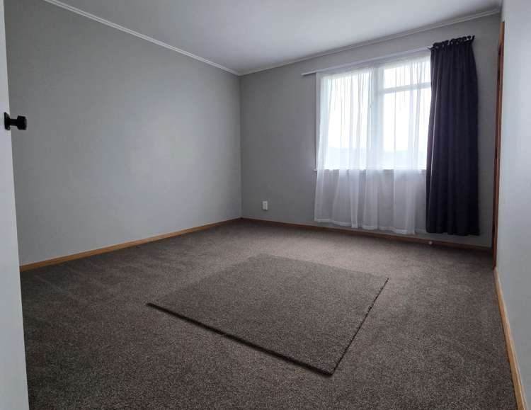 8B Devon Place Cannons Creek_6