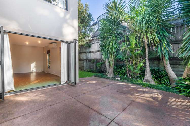 1/28 Comins Crescent 1725_21