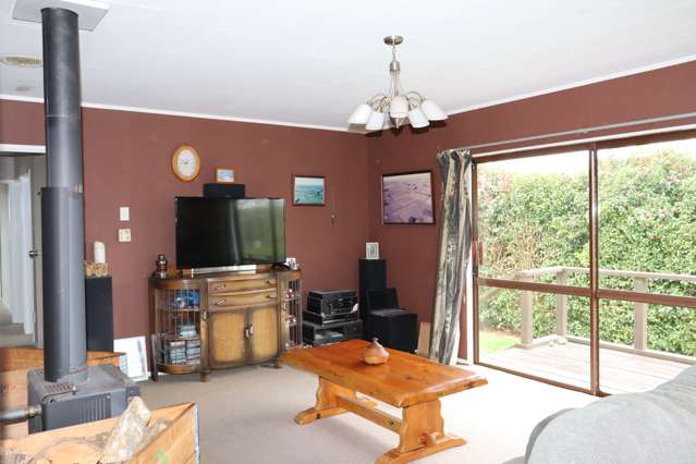 772 Upland Road Egmont Village_4