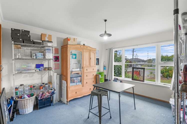 221 Breezes Road Aranui_6