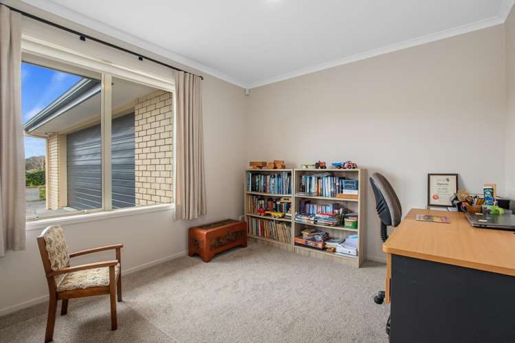 8 Maxwell Place Te Kamo_10