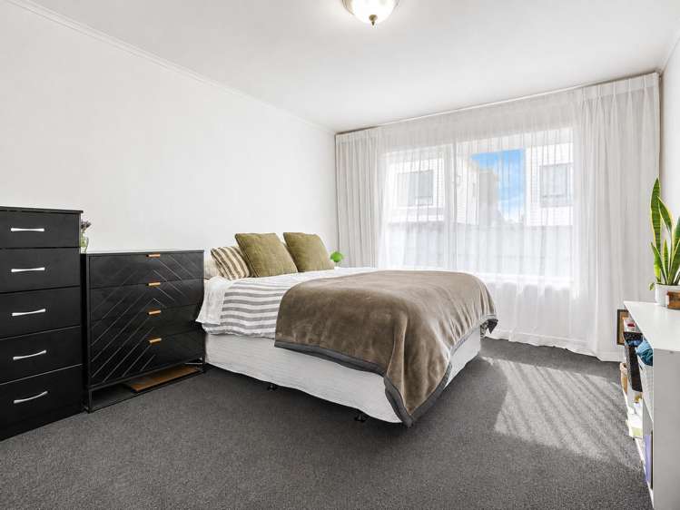 1/10 Inkerman Street_4