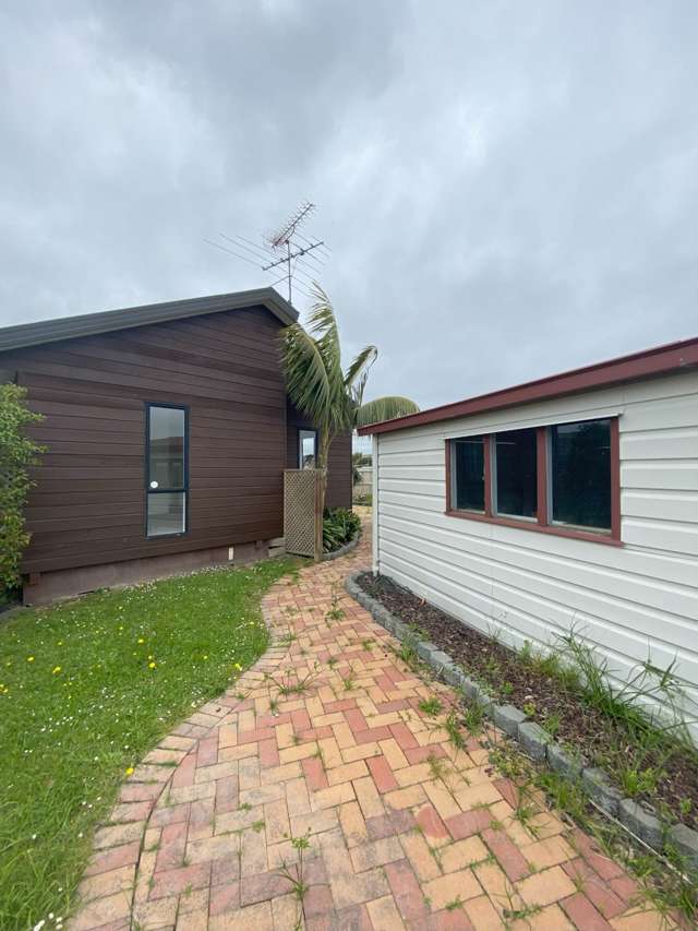 38 Heathridge Place Burswood_1