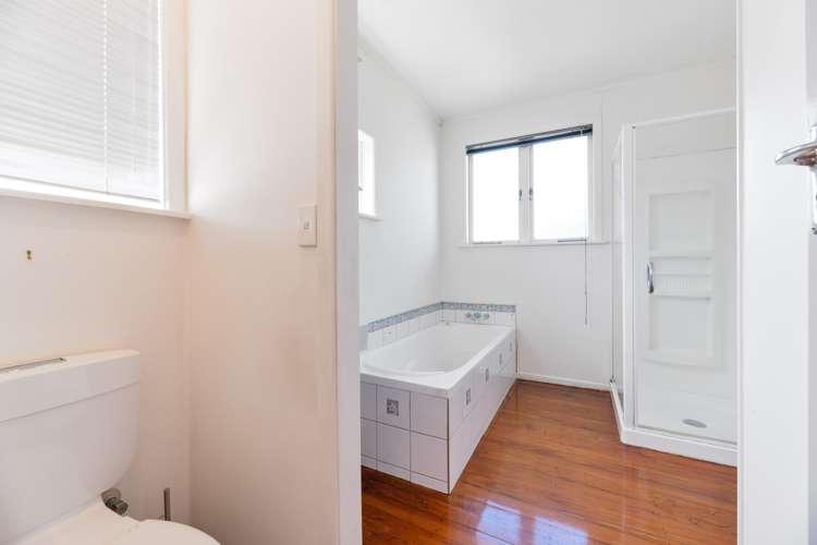 2/219 Don Buck Road Massey_13