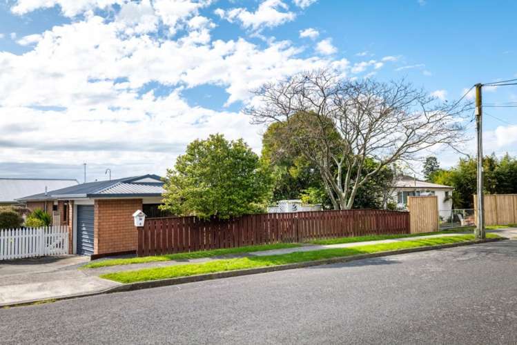 2/32 Nikau Street Stoke_27