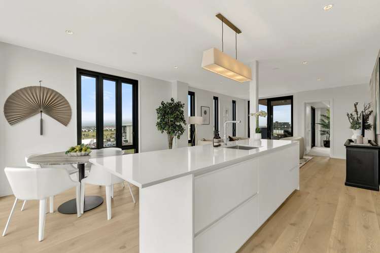 303/45 Hudson Bay Road Hobsonville_5