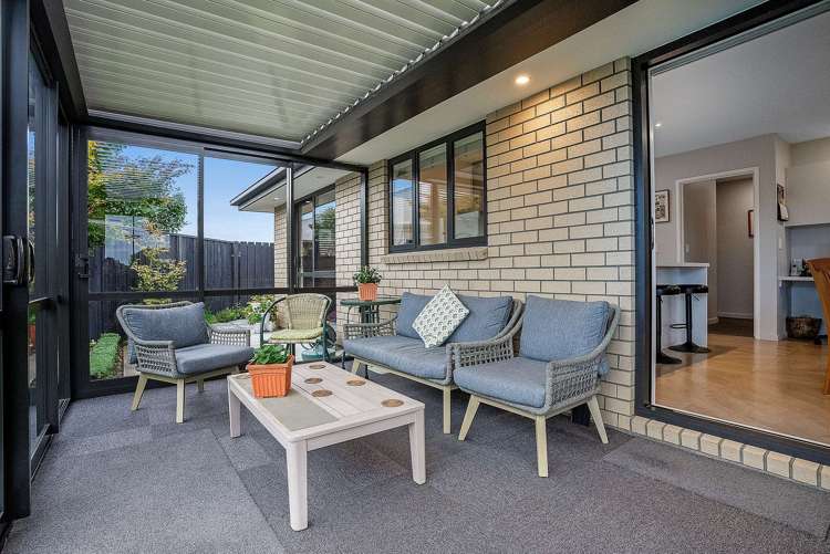 57 Sunline Avenue Lincoln_19