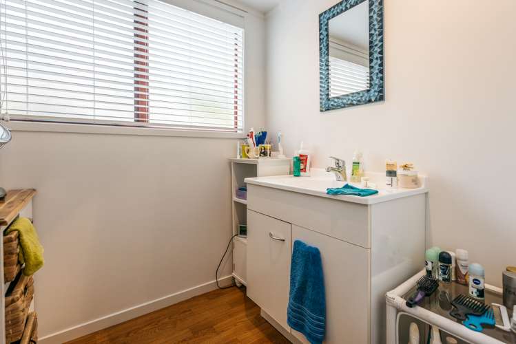 11 Ocean Road Surfdale_10