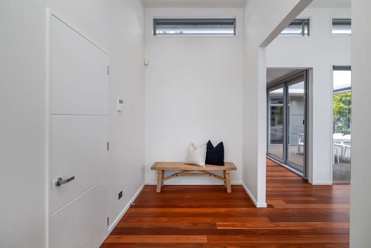 10 Hatton Court Northwood_28