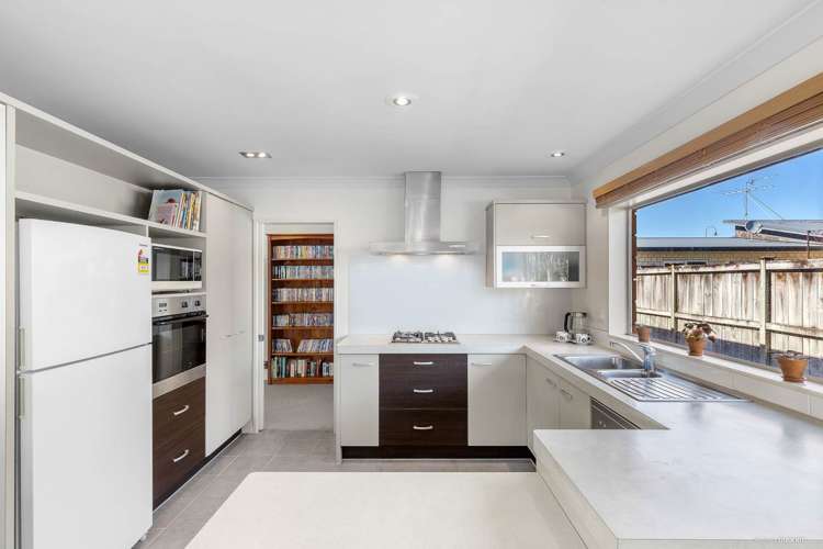 10 Allerton Place Wattle Downs_2