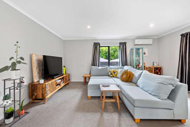 5a Nielsen Place Massey_1