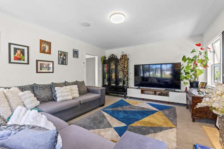 293 Swanson Road Ranui_3