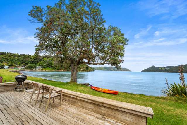 60+ Years in One Family, Huia Waterfront