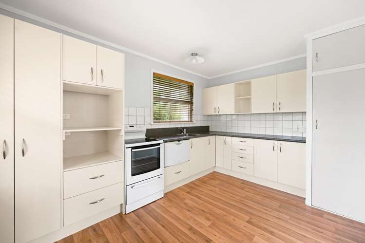 964B River Road Queenwood_1