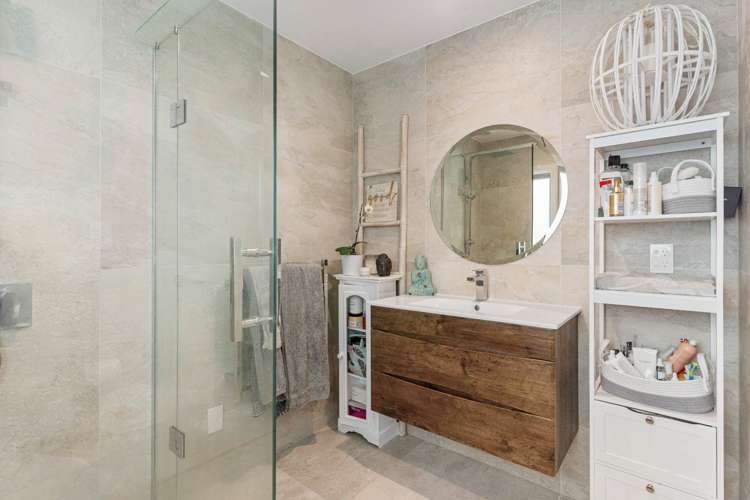 2 Sunvista Avenue Oteha_24