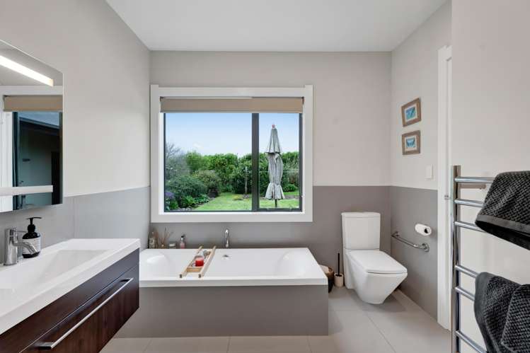 274 Lower Weld Road Oakura_24