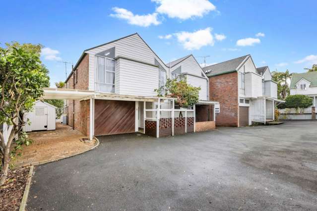 9/25 Pah Road Epsom_2