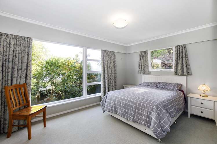 16 and 18 Faris Crescent Wainuiomata_13