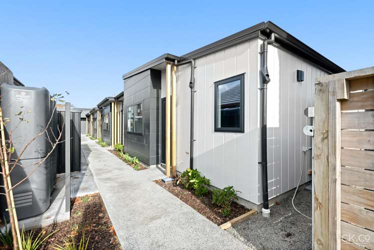 22A Palmer Crescent Silverstream_15