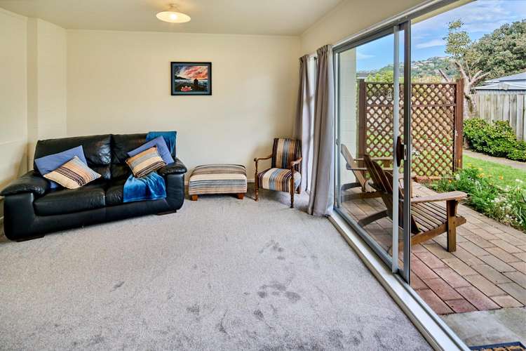 11/154 Onepu Road Lyall Bay_3