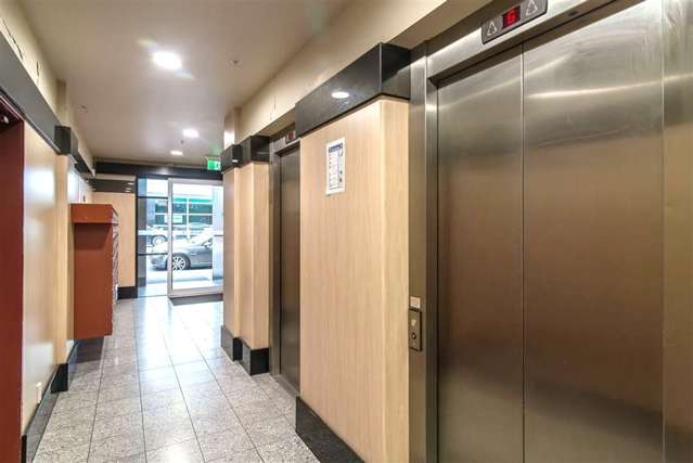 210/5 Aitken Street 1357_4