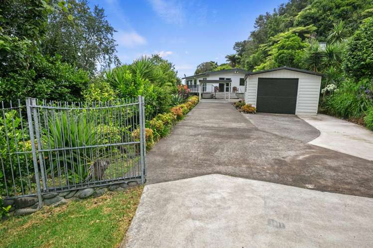 5 Lucy Road Waiomu_17