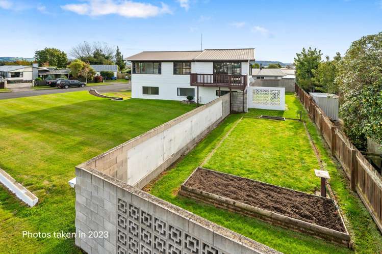 2 Thackeray Place Owhata_21