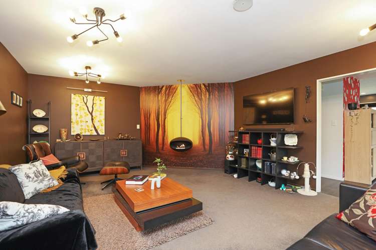 55 Pages Road Allenton_9