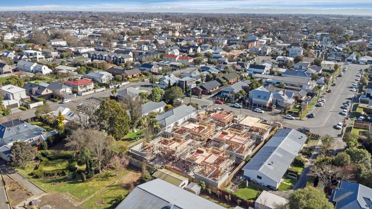 2/14 Gordon Avenue_2