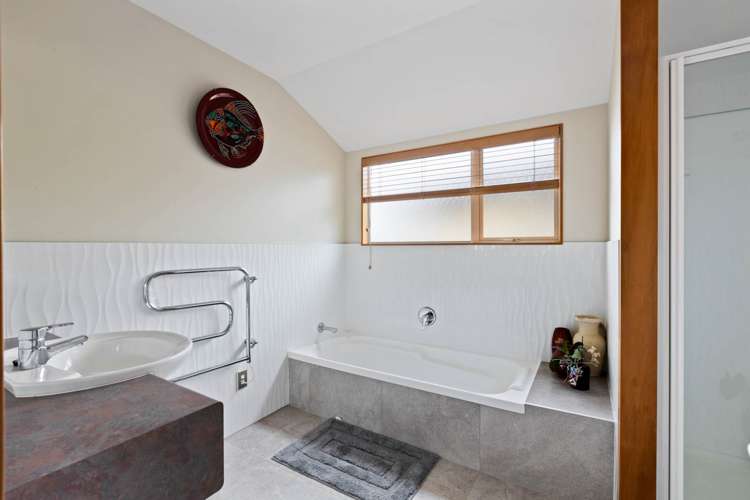 111 Grovenor Drive Orewa_15