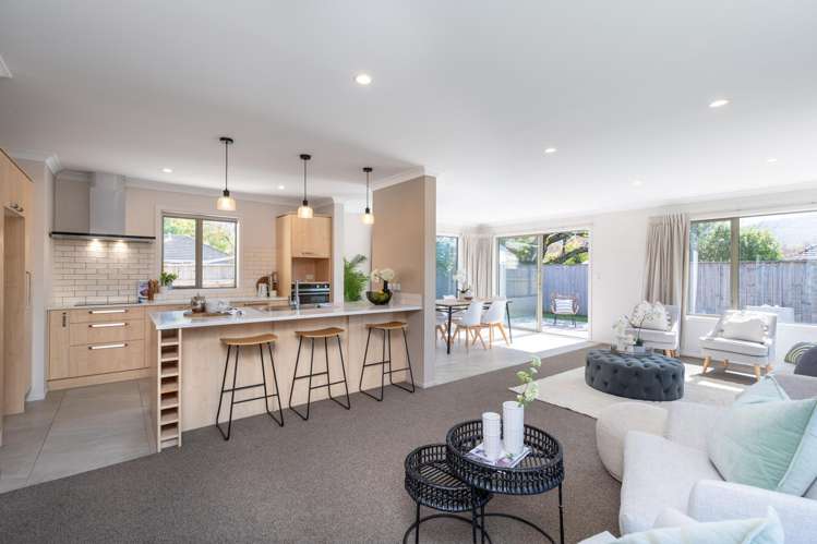 2 Yeats Grove Trentham_7