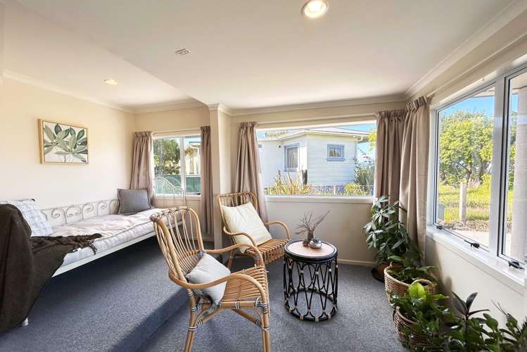 8 Pohutukawa Avenue Kaiaua_10