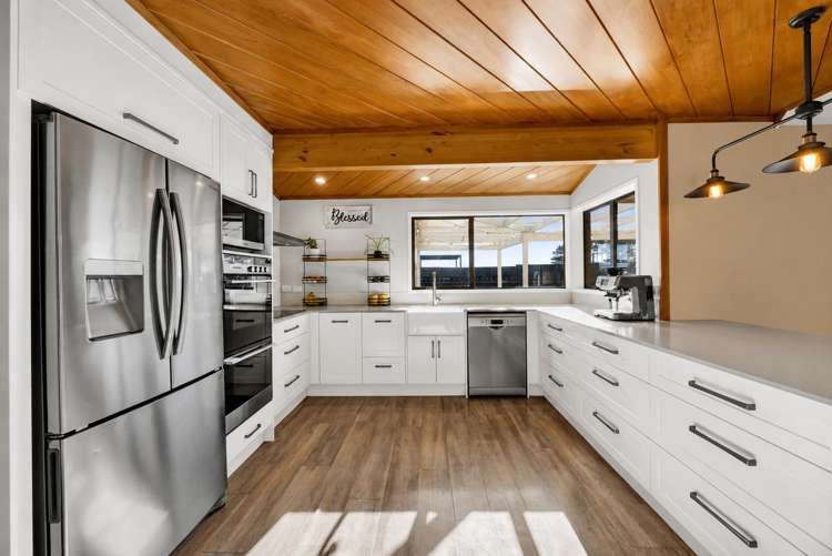 1306 Normanby Road Manaia_12
