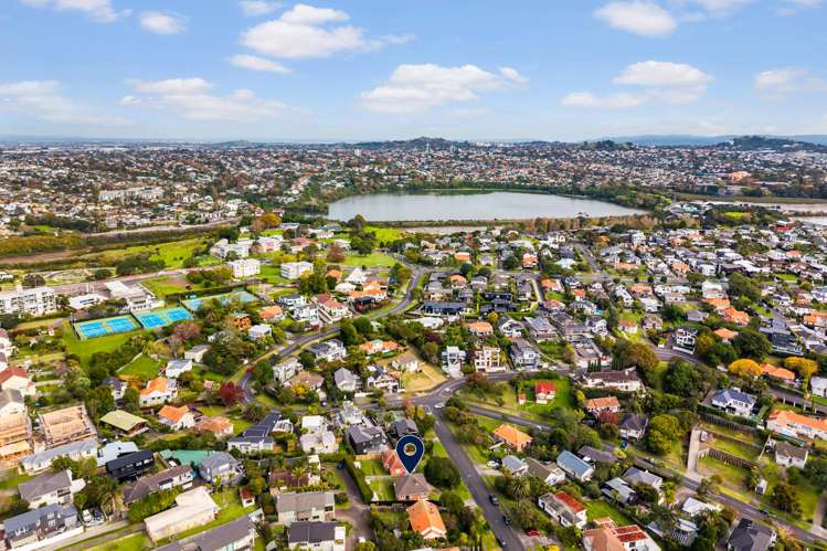 40 Ngake Street Orakei_16