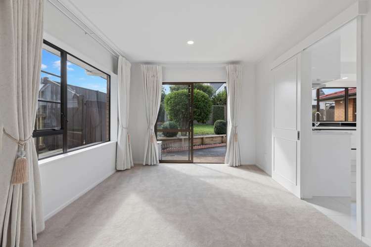 73 Mirrabooka Avenue Botany Downs_8