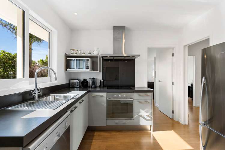 1/43 Raleigh Road Northcote_12