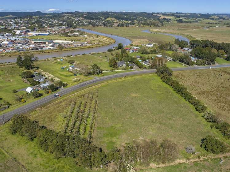 37 Te Pua School Road Helensville_28