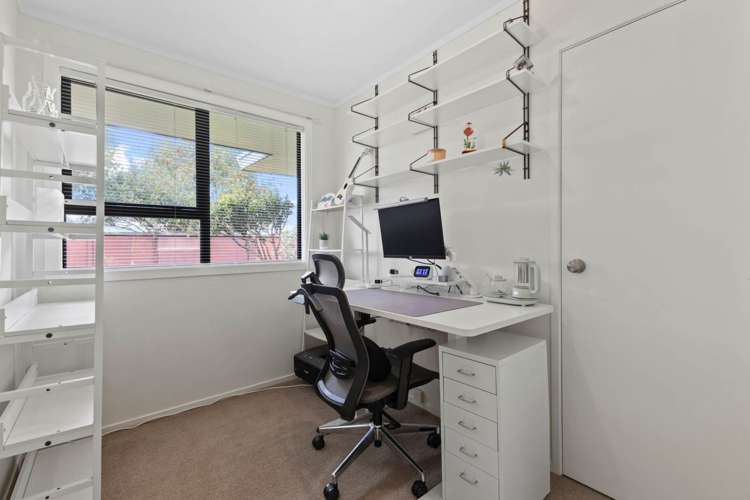 1/50 Vivian Wilson Drive Eastern Beach_12