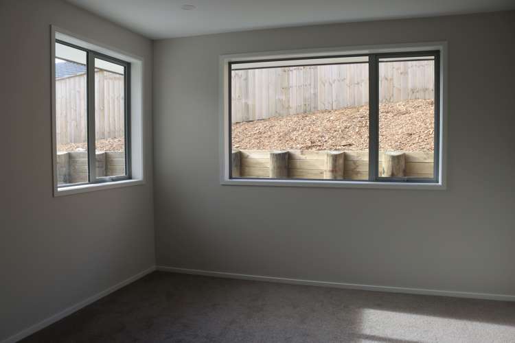 65 Leathem Crescent Pokeno_17