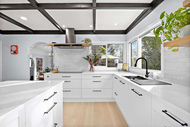 1410 Old North Road Helensville_11