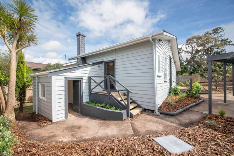 1/326 West Coast Road Glen Eden_1