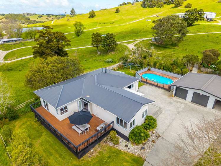 421 Wharehine Road_0