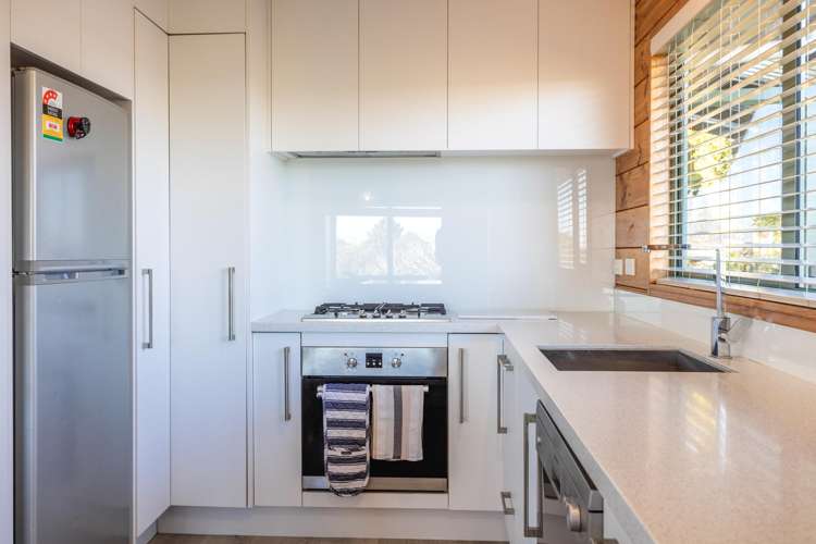 13 Tetley Road Surfdale_11