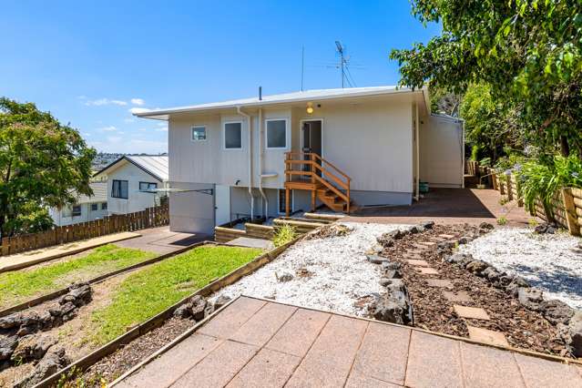 16B Lilburn Crescent Massey_3