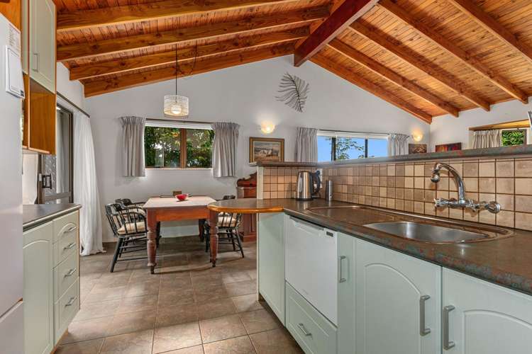 14 Magnolia Avenue Kamo_7