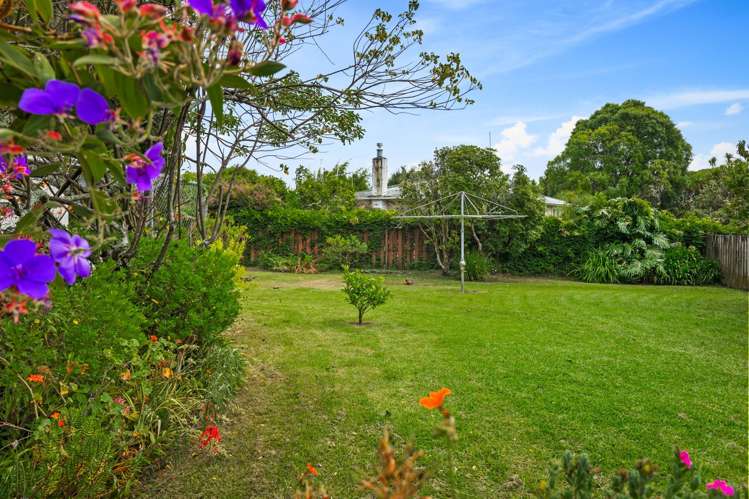 70 Buscomb Avenue Henderson_13